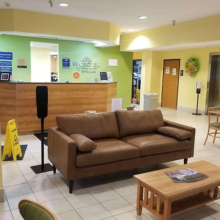 Microtel Inn & Suites By Wyndham Delphos Bagian luar foto