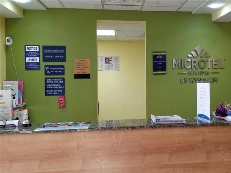 Microtel Inn & Suites By Wyndham Delphos Bagian luar foto